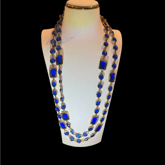 Chanel vintage 1981 Chicklet Necklace in Sapphire-blue. - Picture 1 of 10